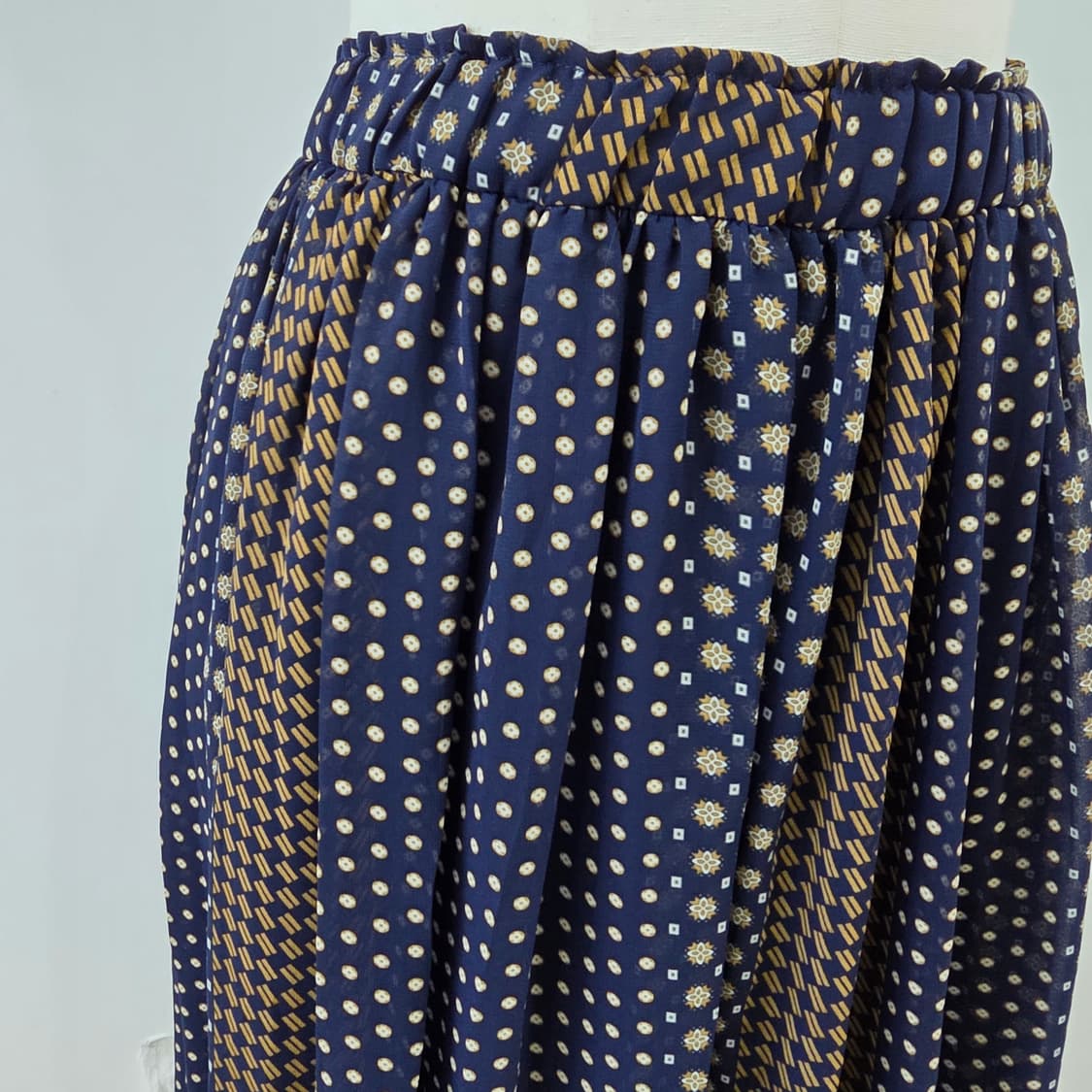 네이비 믹스패턴 쉬폰 롱 스커트 상품이미지3