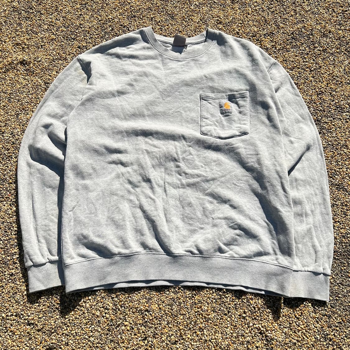 칼하트 원포켓 그레이 맨투맨 상품이미지1
