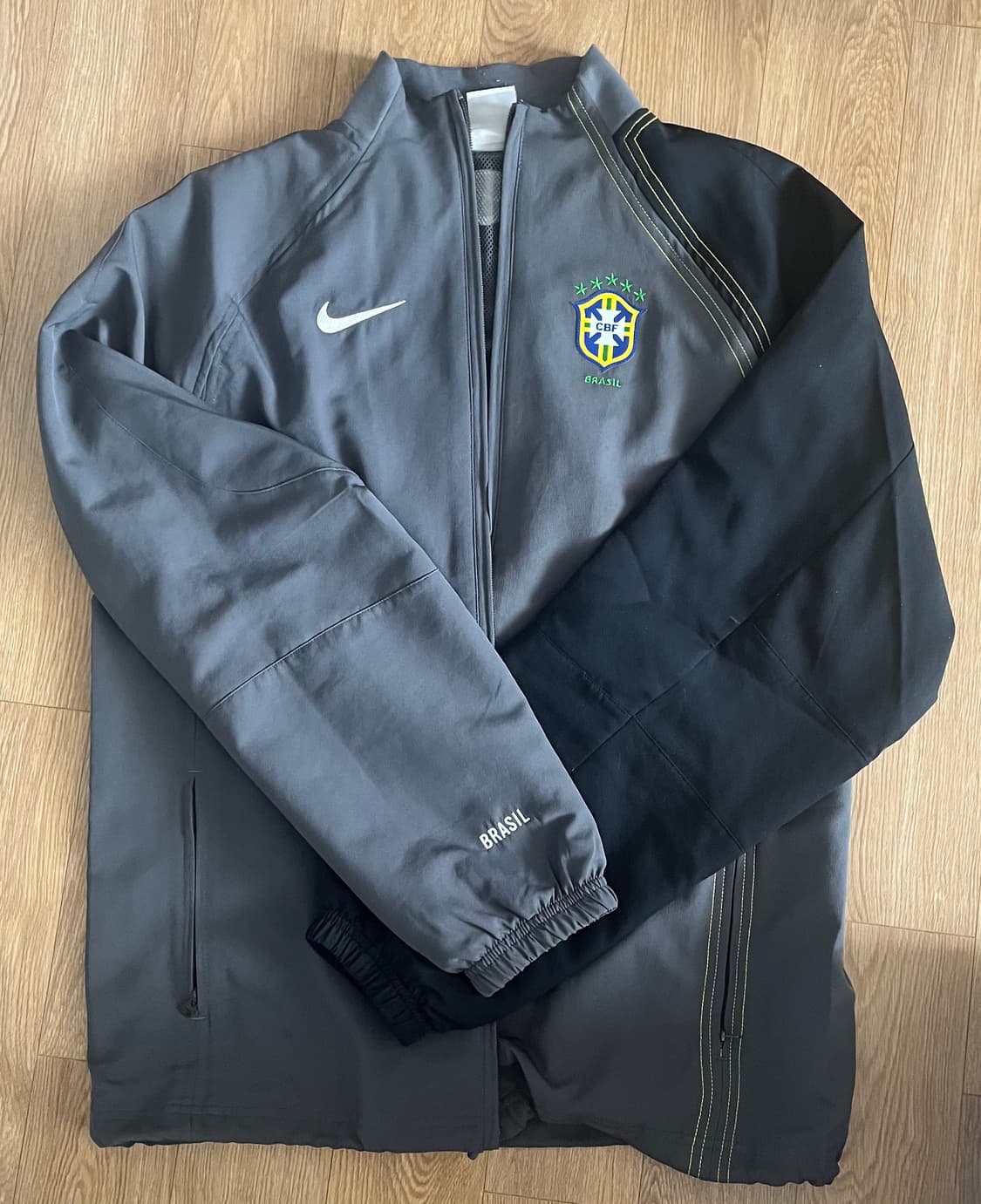 나이키 브라질 토탈90 리이슈 트랙자켓 판매합니다 상품이미지1