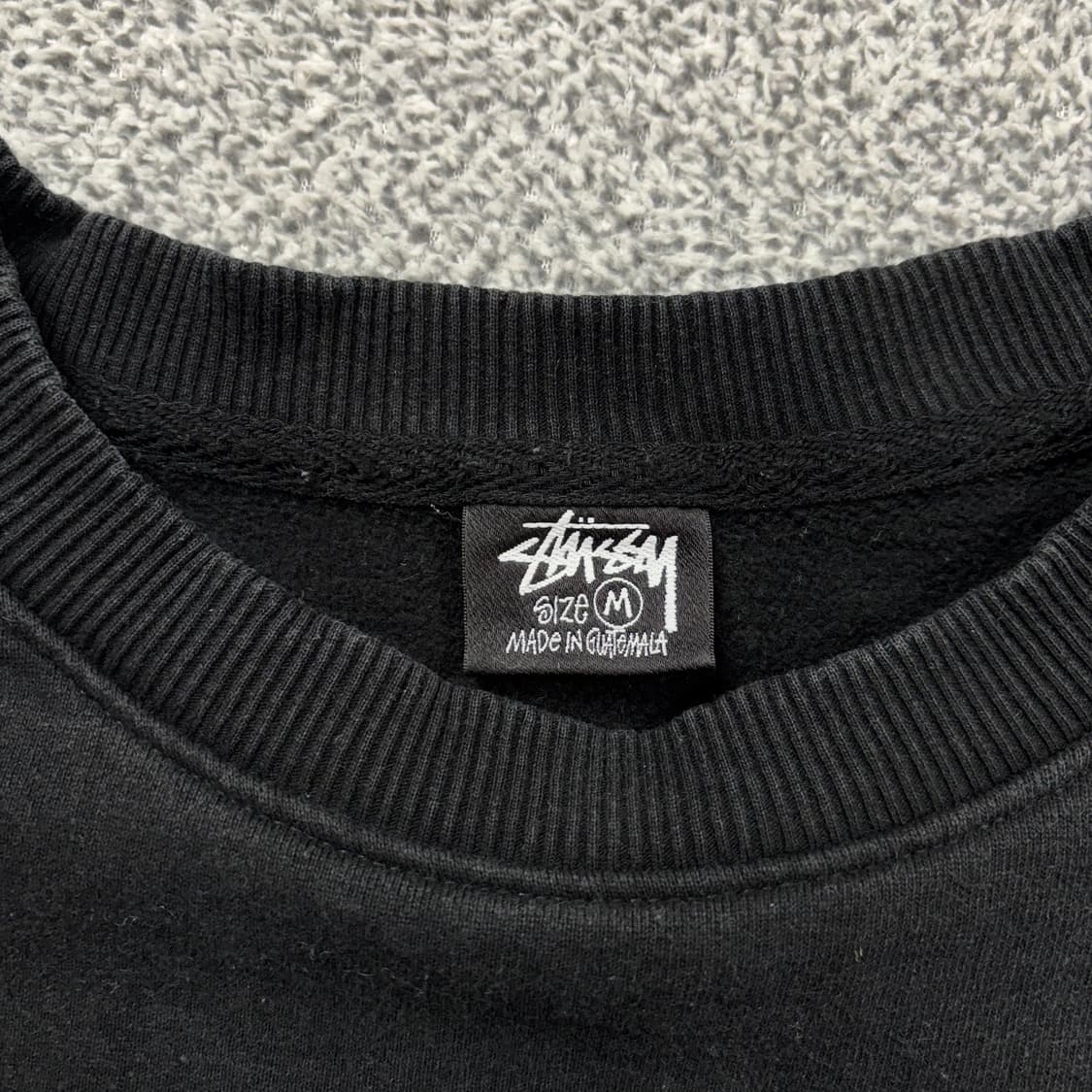 스투시 베이직 빅로고 블랙 맨투맨 상품이미지4