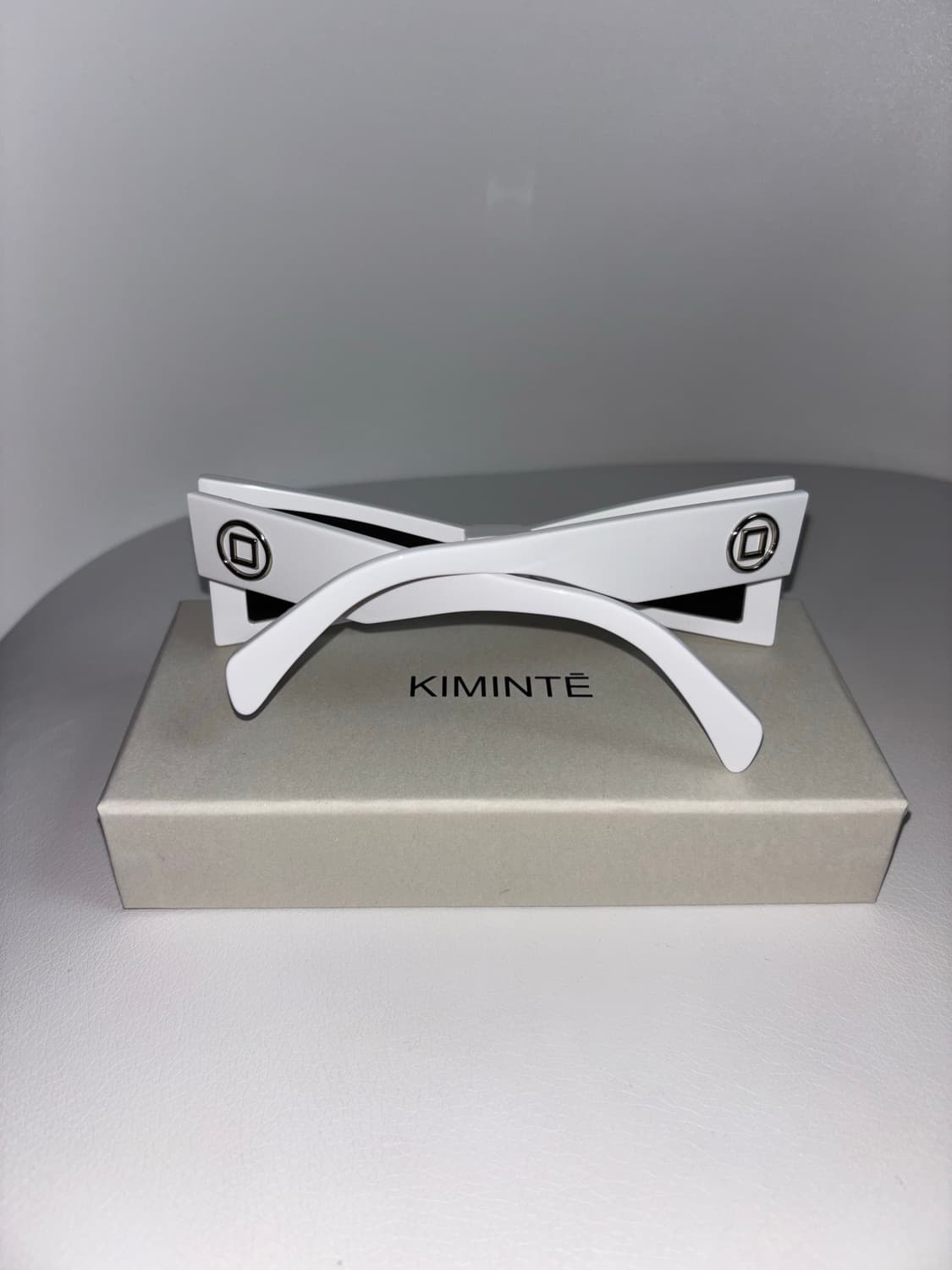 [새상품] 김해김 먼로 선글라스 (화이트) 상품이미지3