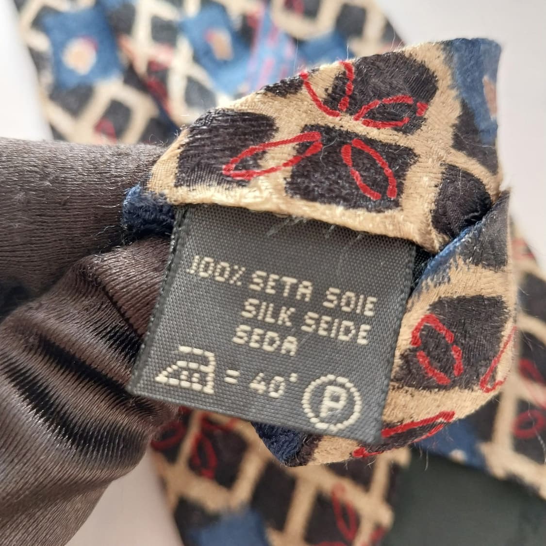 에르메네질도 제냐 실크 아트 패턴 넥타이 9.5cm A+등급 K1506
 상품이미지9