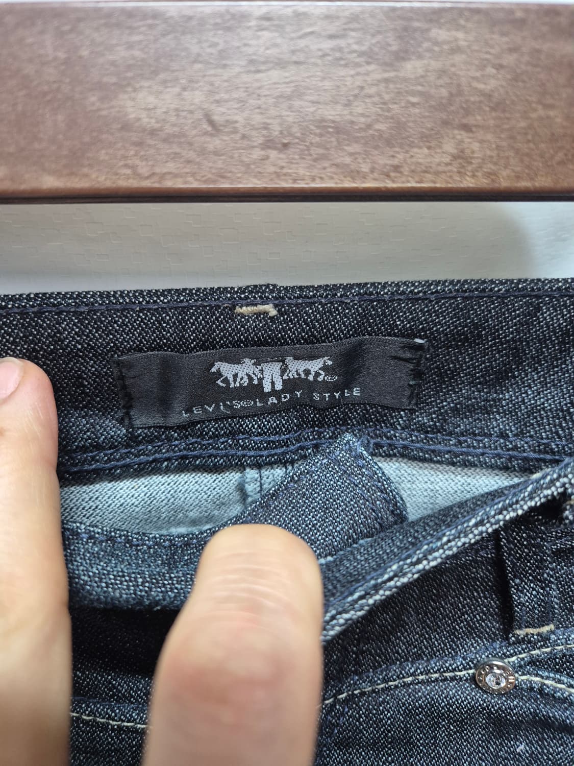 리바이스 큐빅 데님스커트 상품이미지3