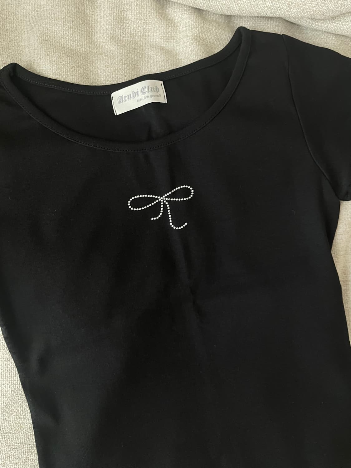 아쿠비클럽 ribbon cubic tee 상품이미지3