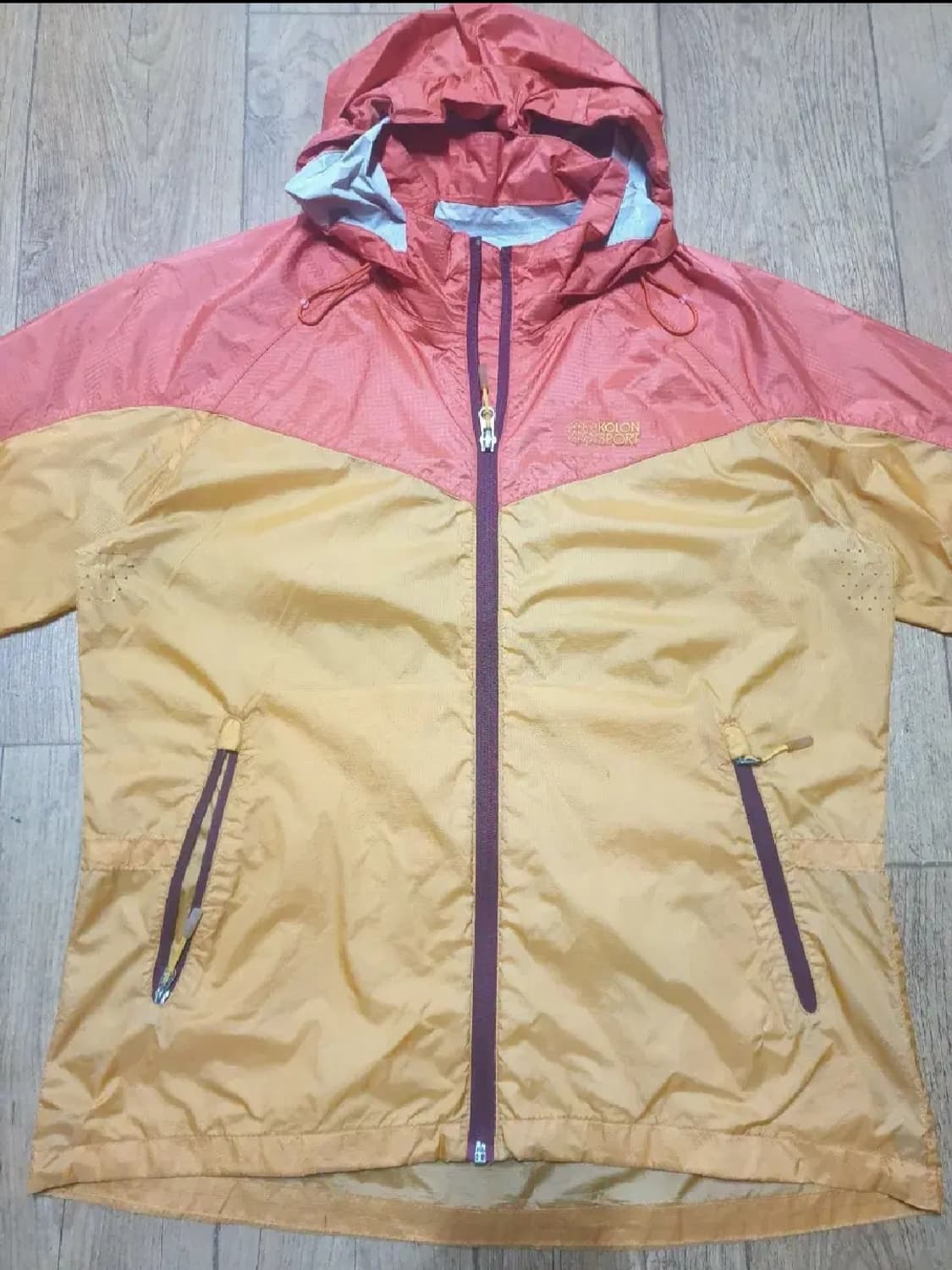 코오롱 아웃도어 바람막이 95 사이즈입니다 상품이미지1