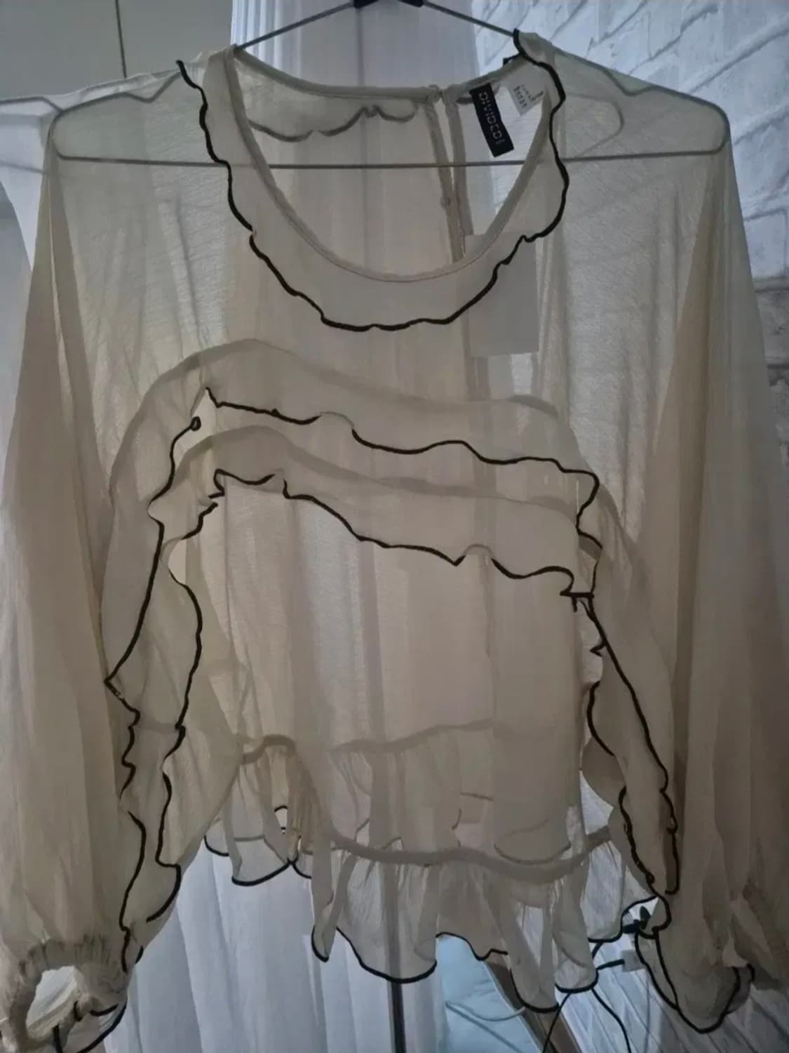 베이지 시스루 블라우스 상품이미지1