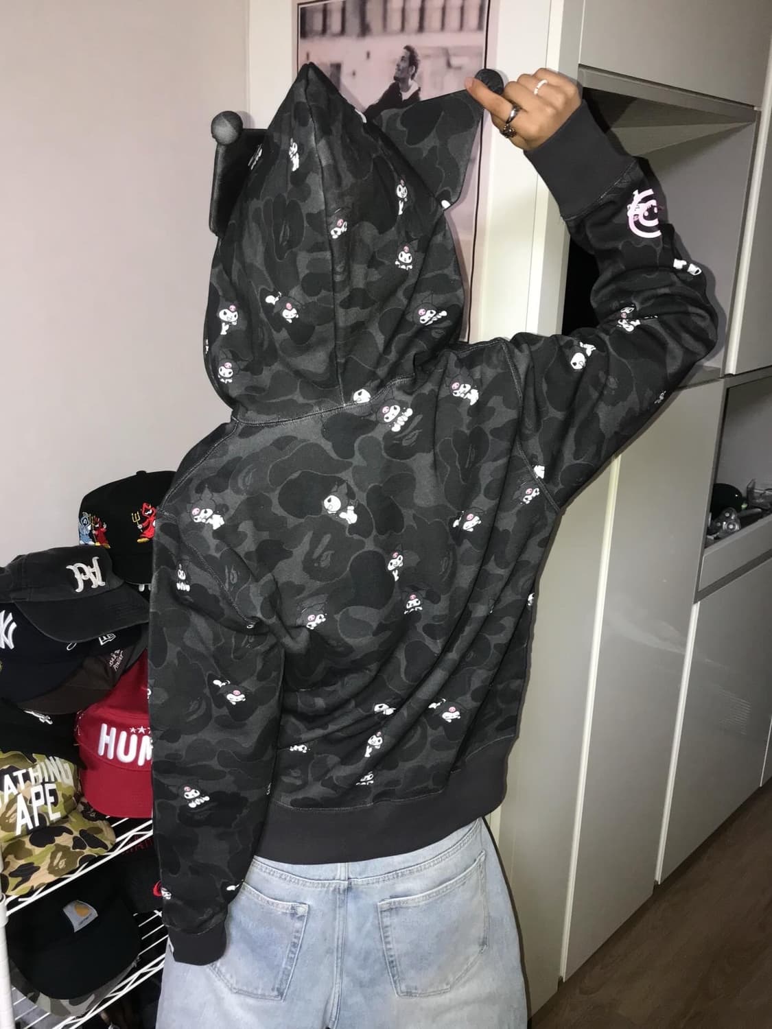 Bape X Sanrio Kuromi Hood Zip-Up 상품이미지3