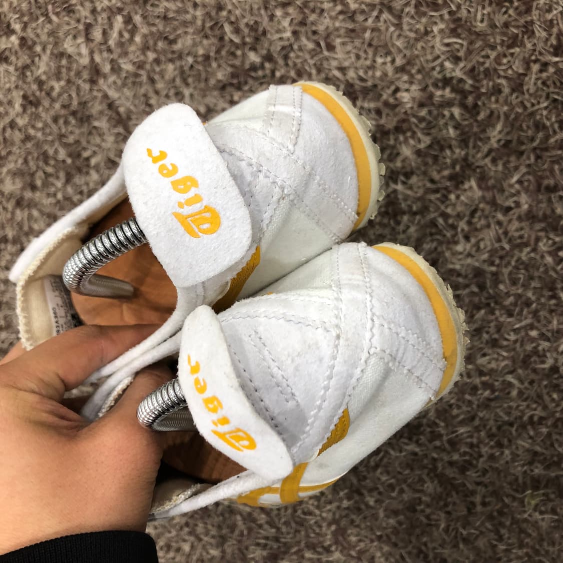 오니츠카타이거 멕시코66 흰/노 스니커즈 상품이미지3