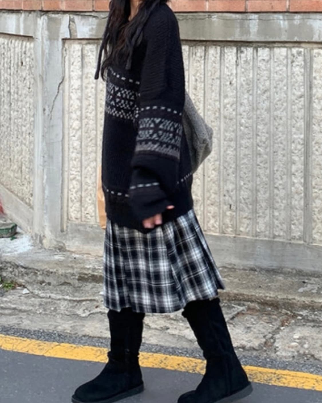 데일리쥬 울 체크 플리츠 미디 스커트 블랙 상품이미지2