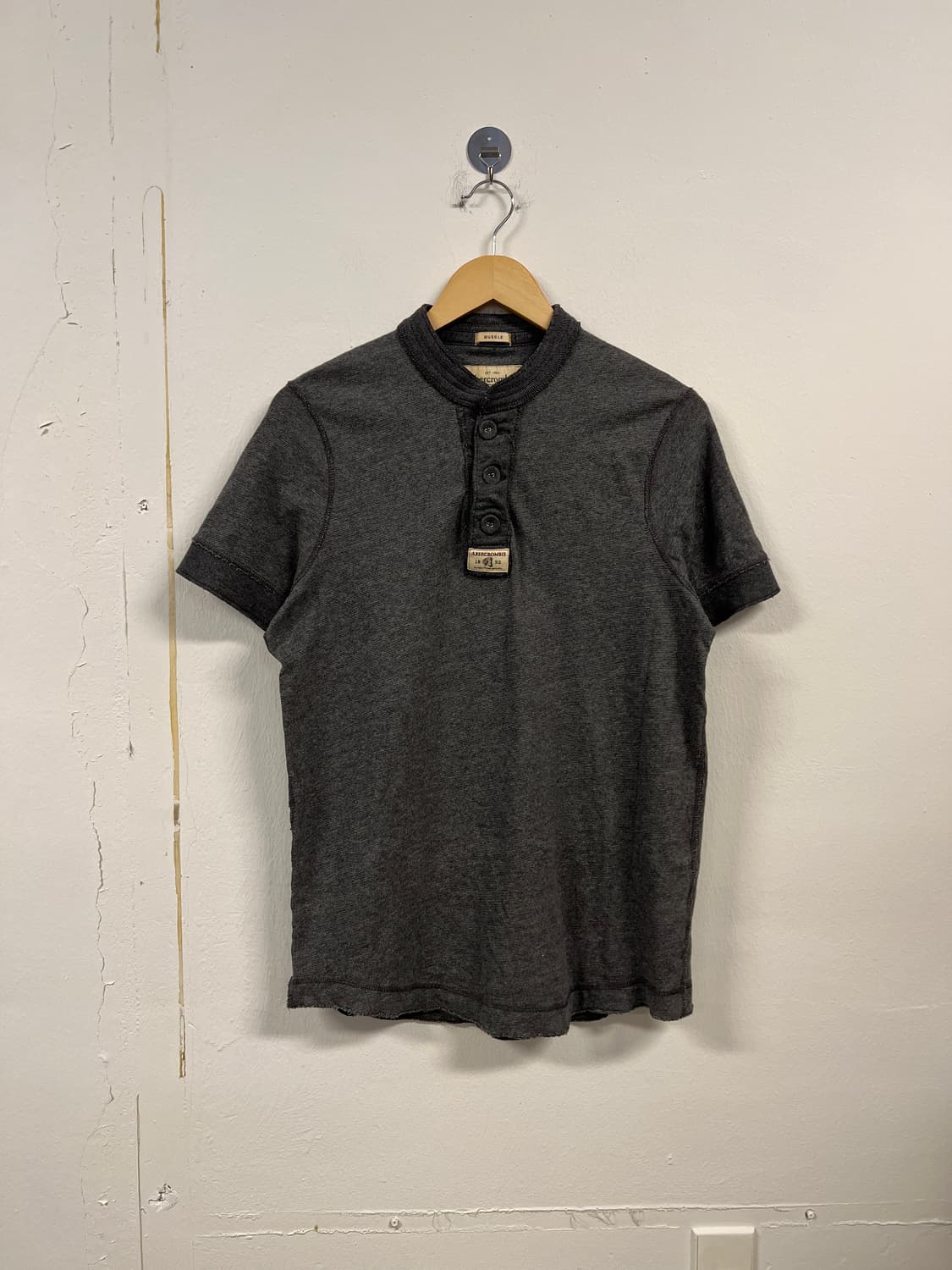 L) 아베크롬비 그레이 헨리넥 반팔 T296 상품이미지1