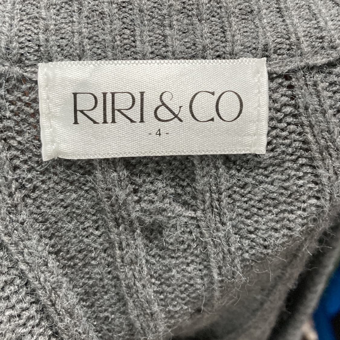 리리앤코 2024 여성루즈핏니트가디건 F  상품이미지4