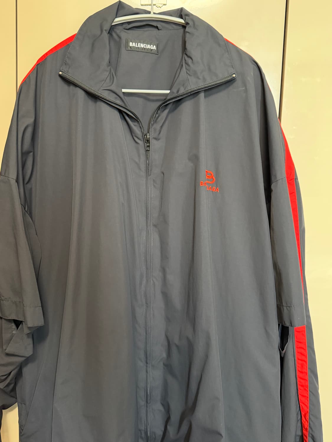 발렌시아가 바람막이 자켓 상품이미지2