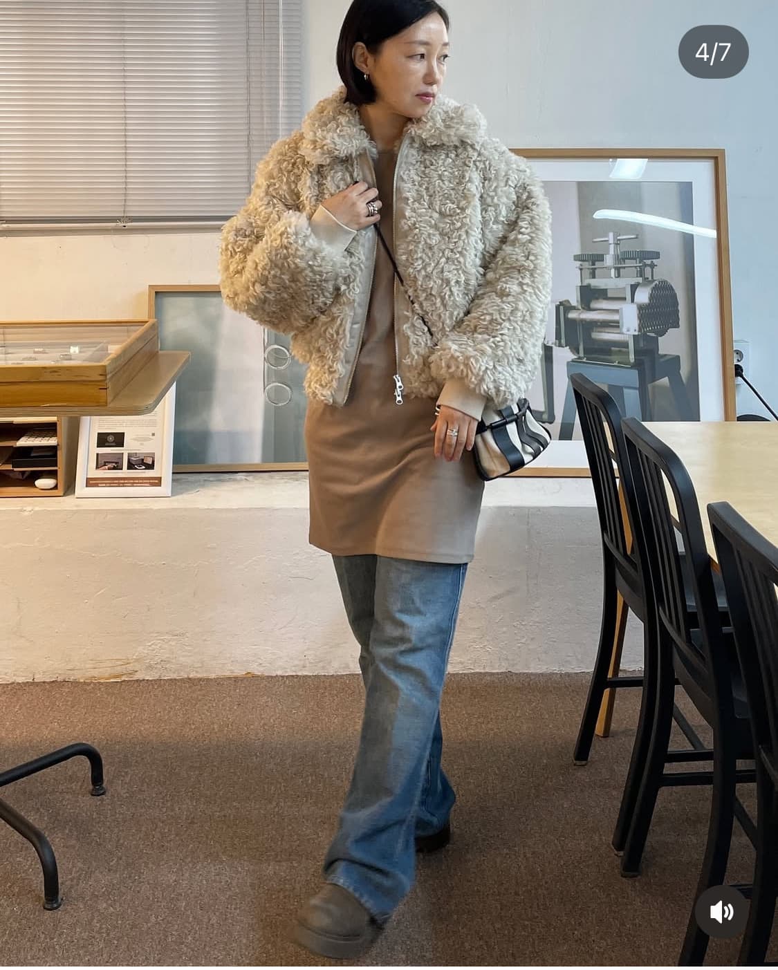 헤레우 리네라백 블랙 새상품 (정가 710,000원) 네모세모님 착용 상품이미지2