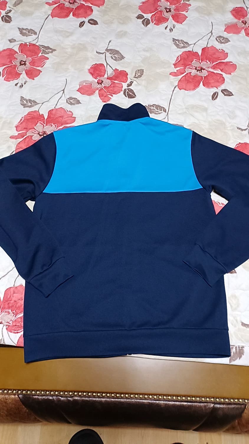 아디다스 저지 100 가슴54 기장70 상품이미지3