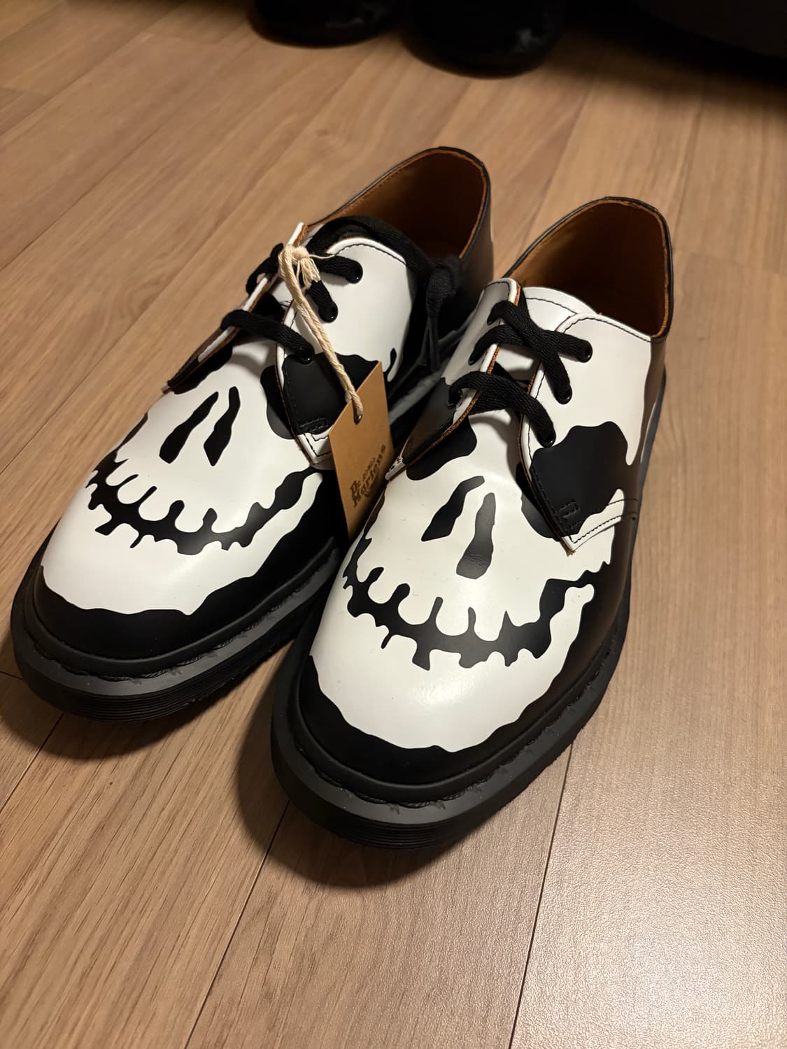 닥터마틴x슈프림 스컬 블랙 (260) 상품이미지1