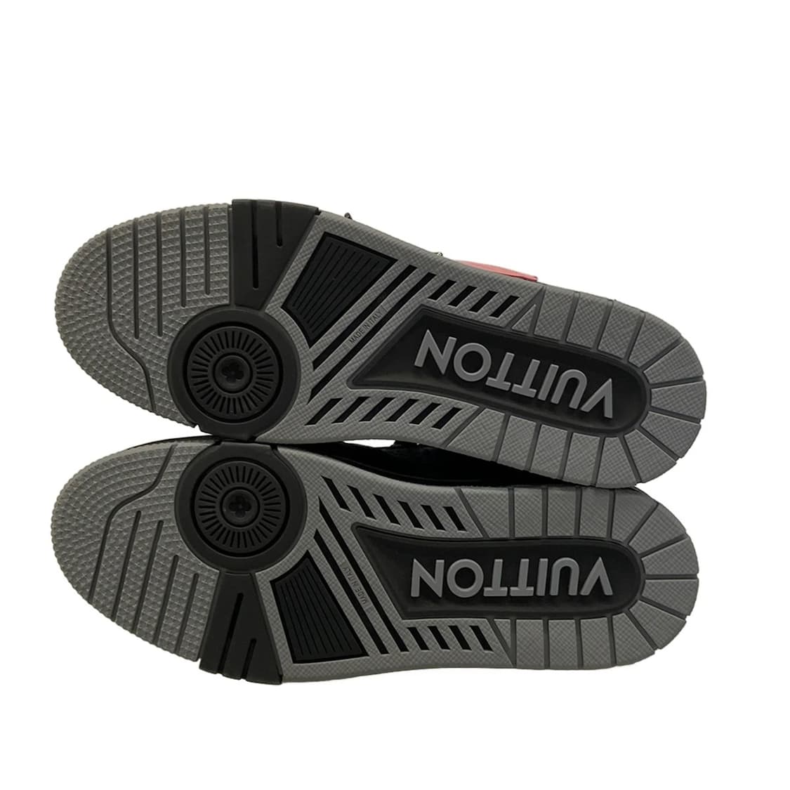 루이비통 니고 콜라보 블랙 데님 모노그램 트레이너 상품이미지4