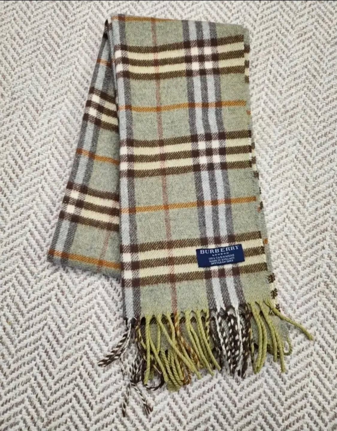 버버리 캐시미어 100% 목도리 상품이미지1