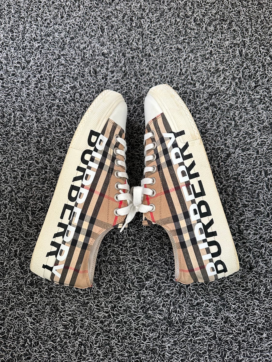 버버리 체크 코튼 스니커즈 상품이미지2