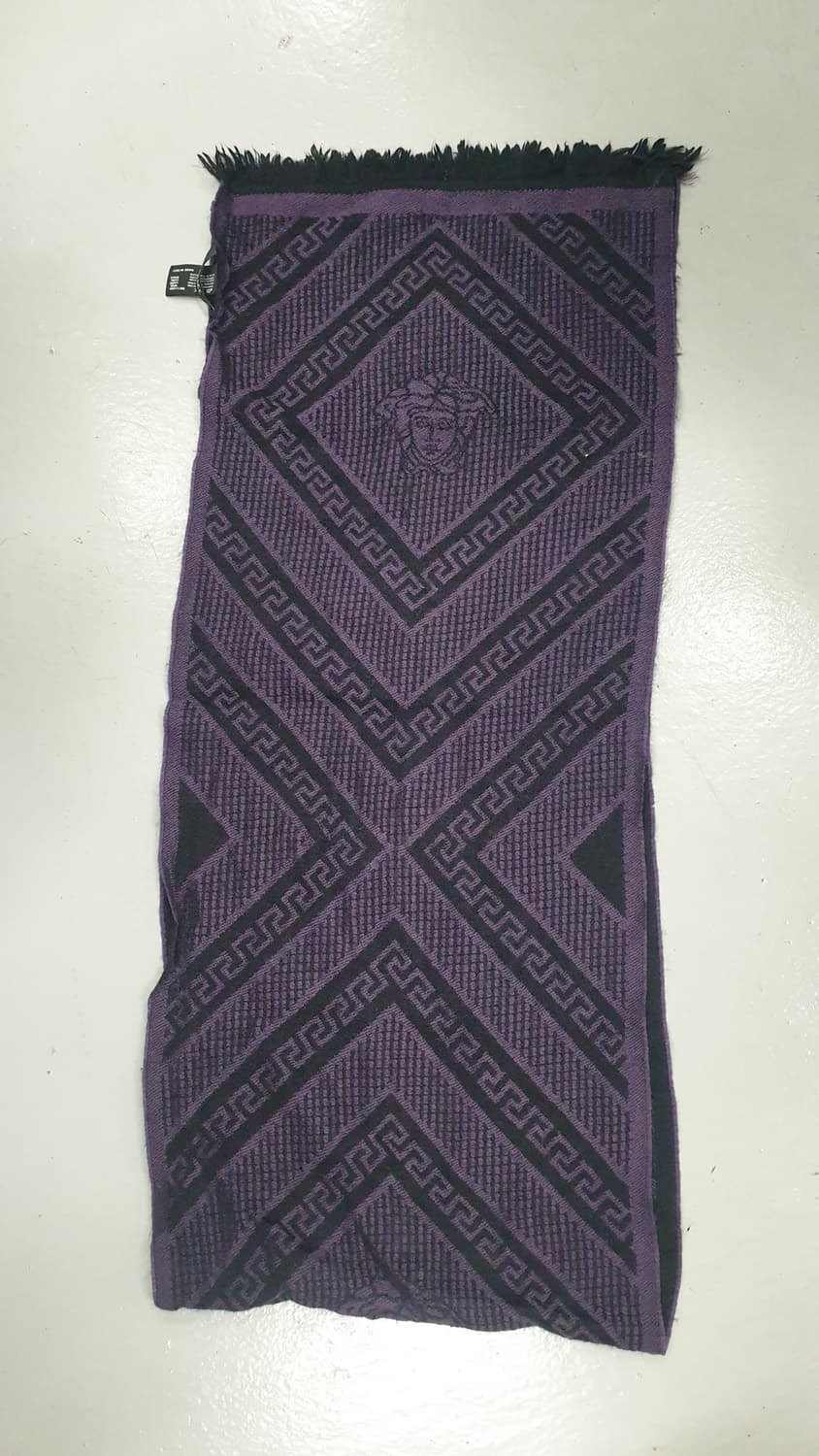 베르사체 울 머플러 퍼플 블랙 상품이미지1