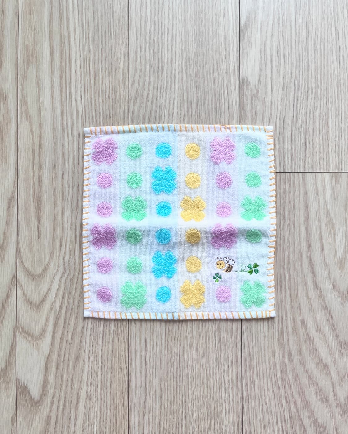 클로버 벌 자수 미니 타월 상품이미지2