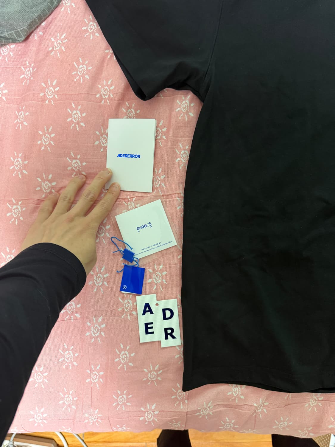 아더에러 시그니피건트 TRS/BL 태그 티셔츠01 블랙 M사이즈 새상품 상품이미지4