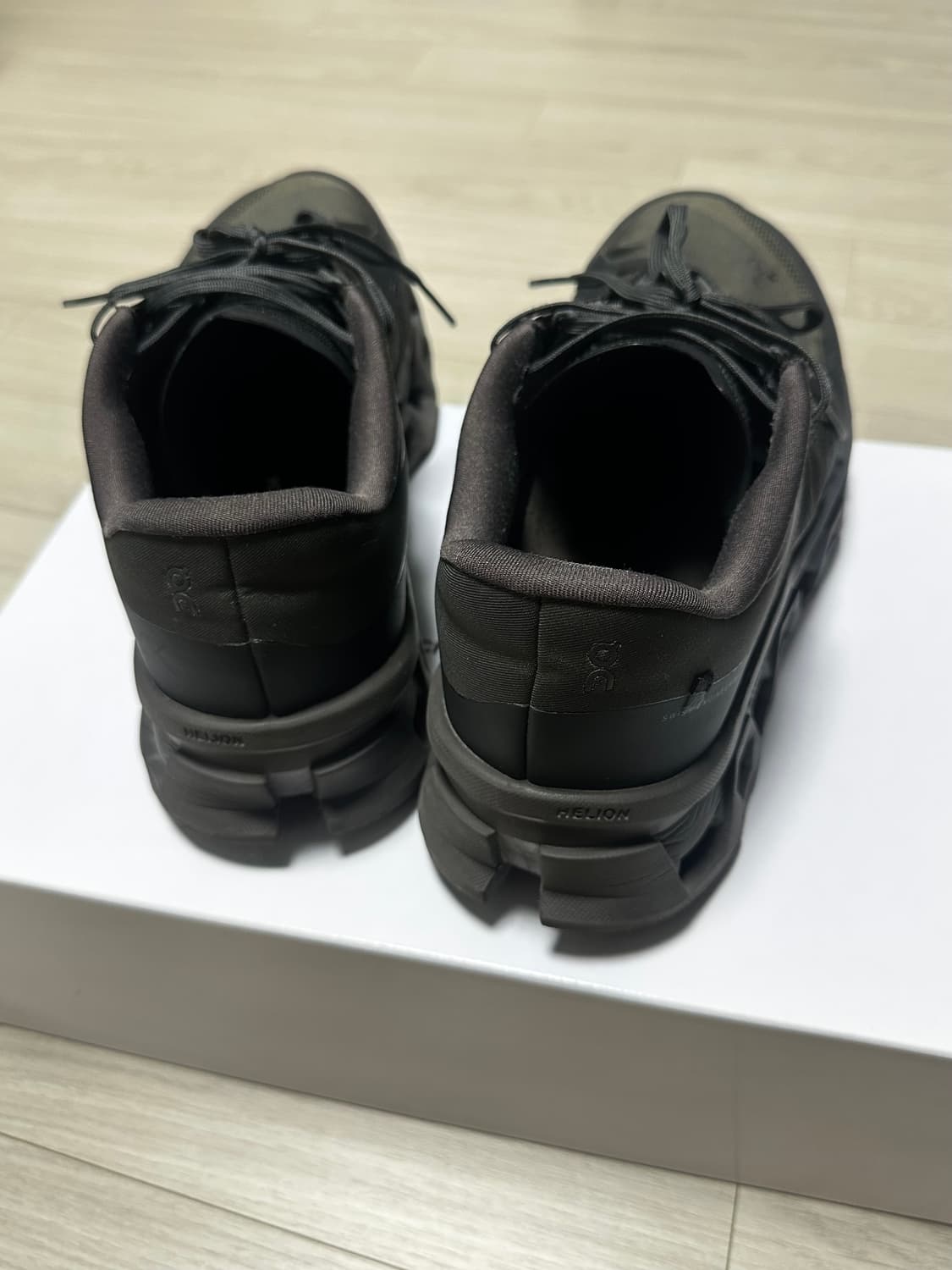 온파프 클라우드 몬스터2 쏜브라운 상품이미지3