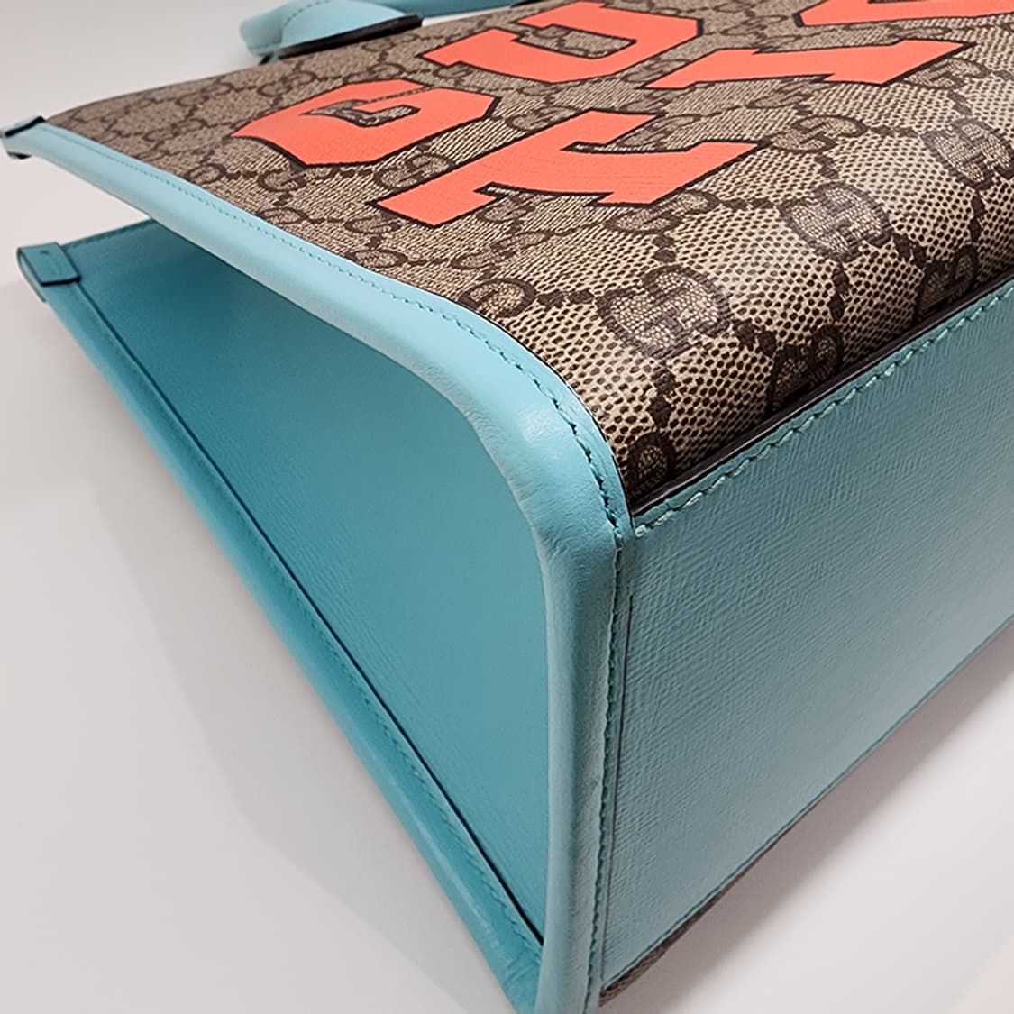 구찌 659983 GG 타이거프린트 스몰 토트백 민트 상품이미지6