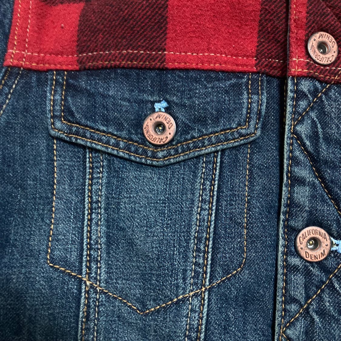 후아유 캘리포니아 체크 데님 양털 자켓 상품이미지3