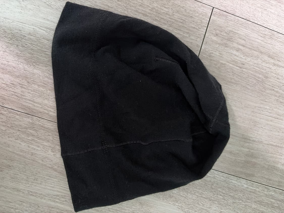 아크테릭스 로 라이트웨이트 울 토크 블랙  상품이미지2