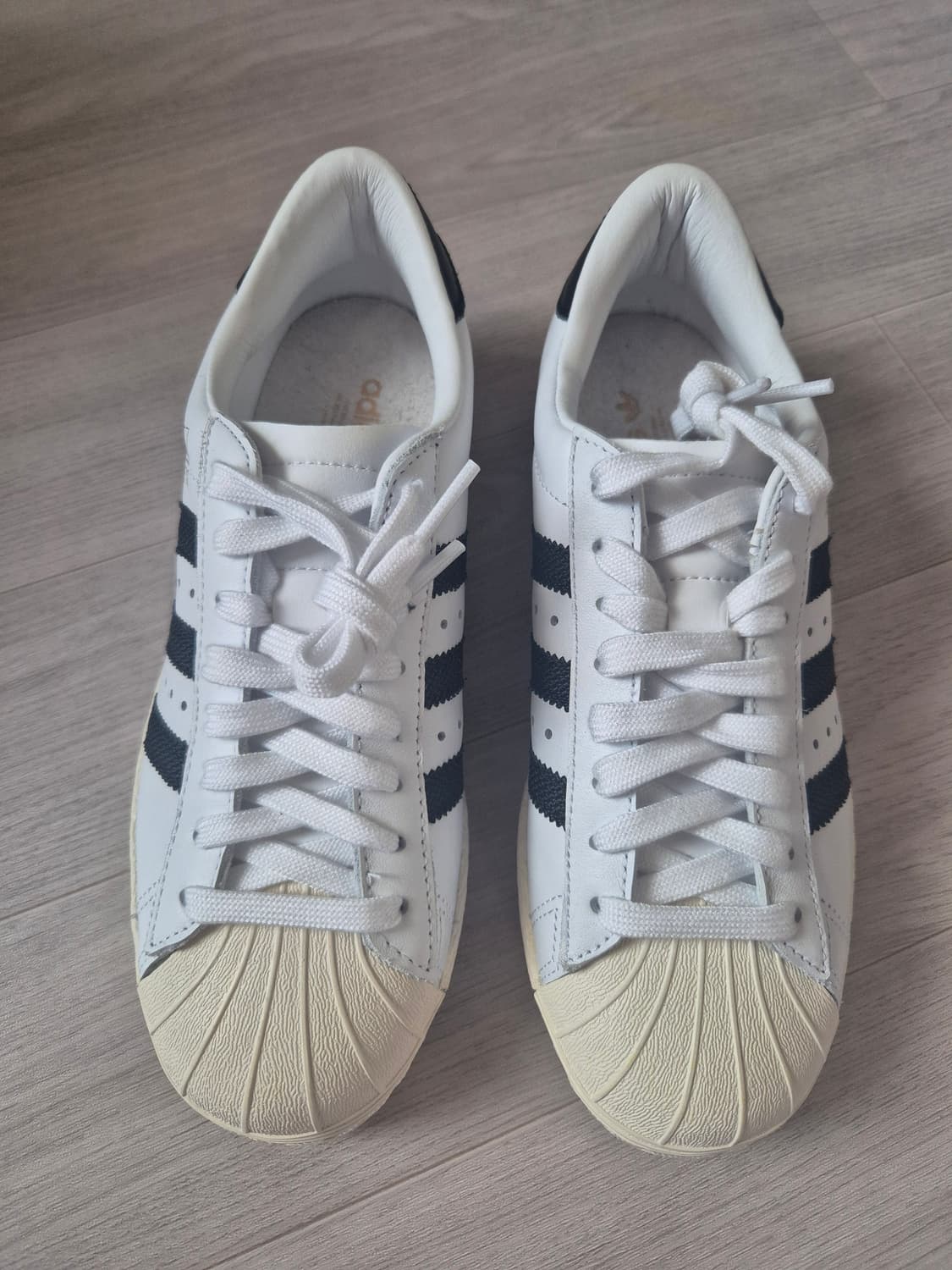 아디다스 슈퍼스타OG 흰색 신발 225mm 상품이미지1