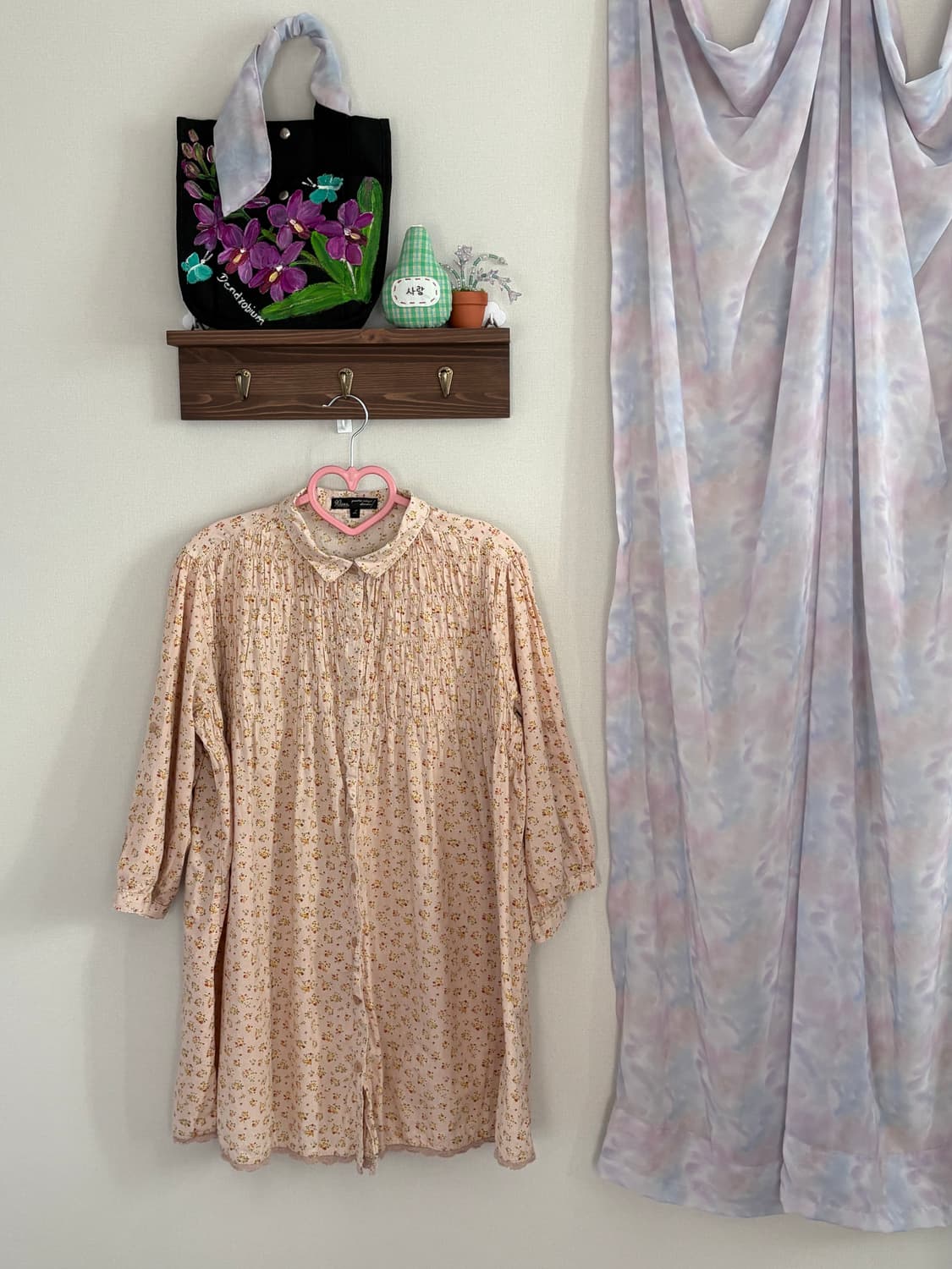 꽃무늬 코랄 블라우스 상품이미지1