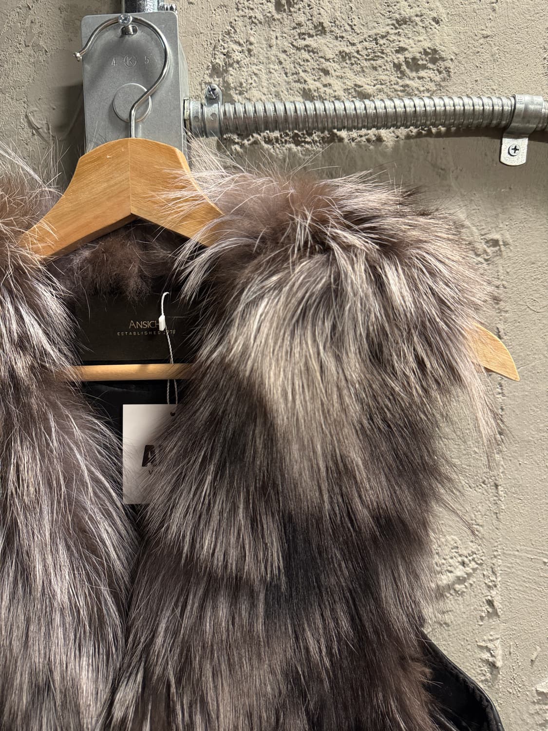 안식(ANSICH) 폭스퍼 밍크 레더 베스트 상품이미지3