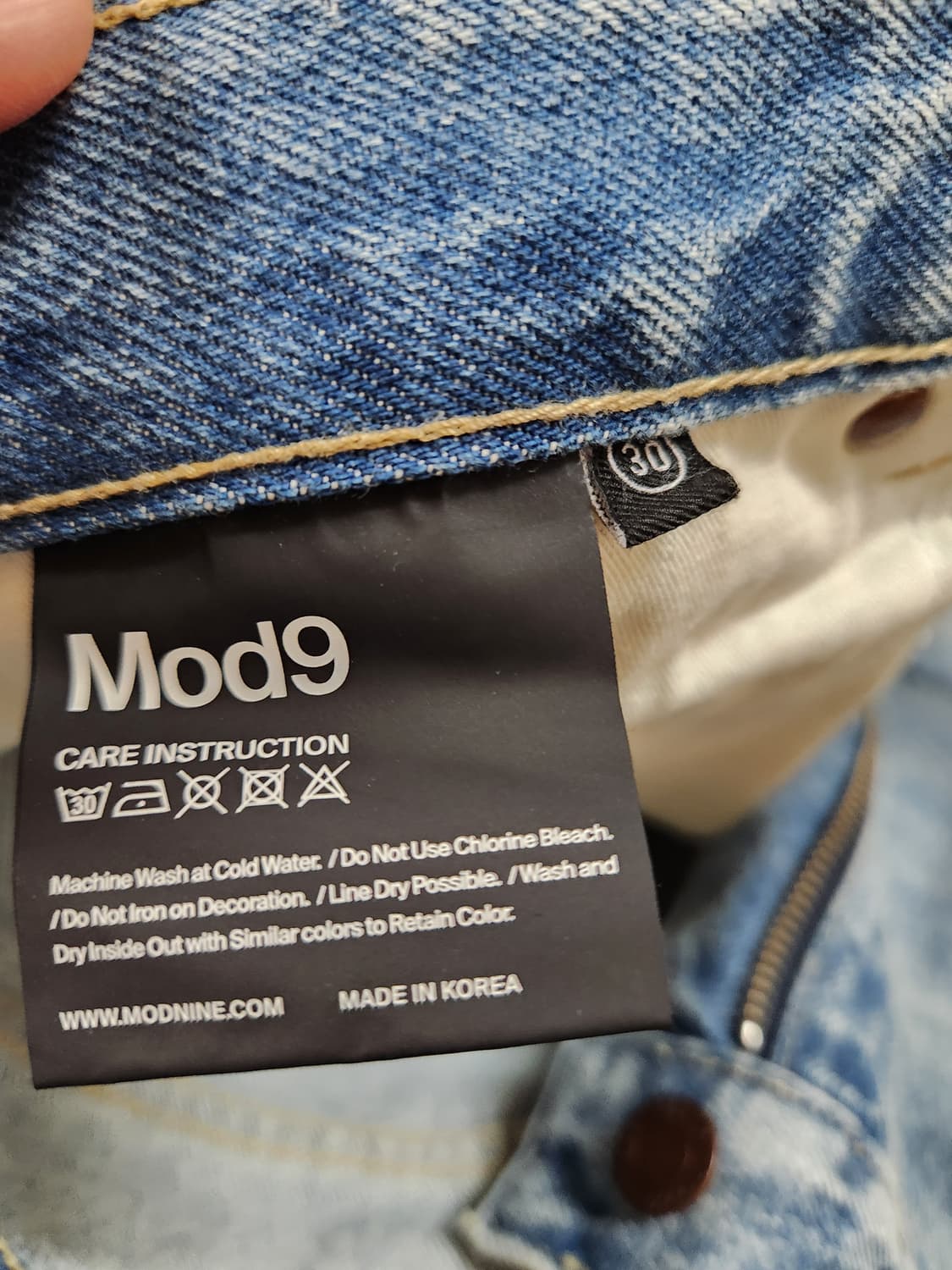 모드나인 트래블러 30사이즈 팝니다. 상품이미지3