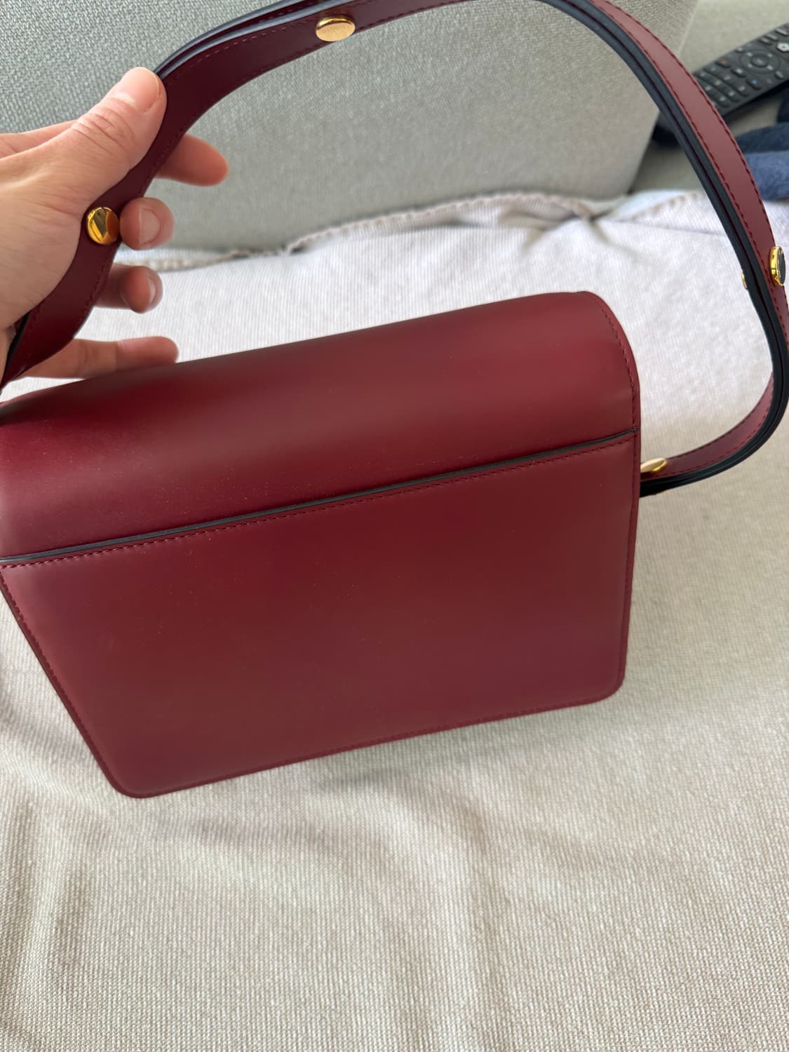 마르니 트렁크백 미디움 버건디 카프스킨 (3회 착용) 상품이미지8