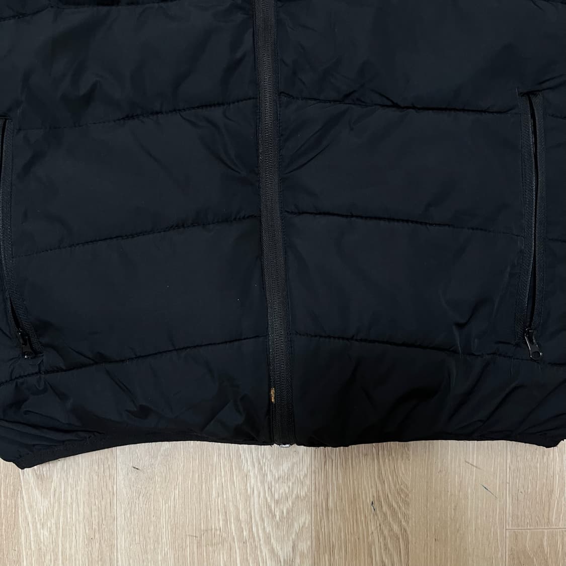 다이나핏 로고 다운 경량 패딩조끼 XL/105 상품이미지4
