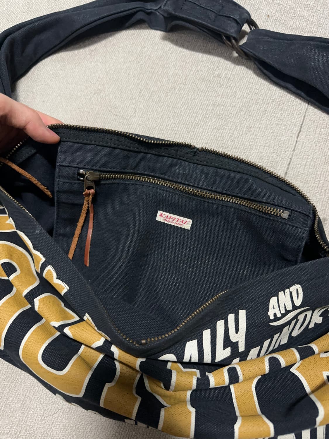 캐피탈 No. 8 캔버스 스너프킨 백(호버 백) 상품이미지3