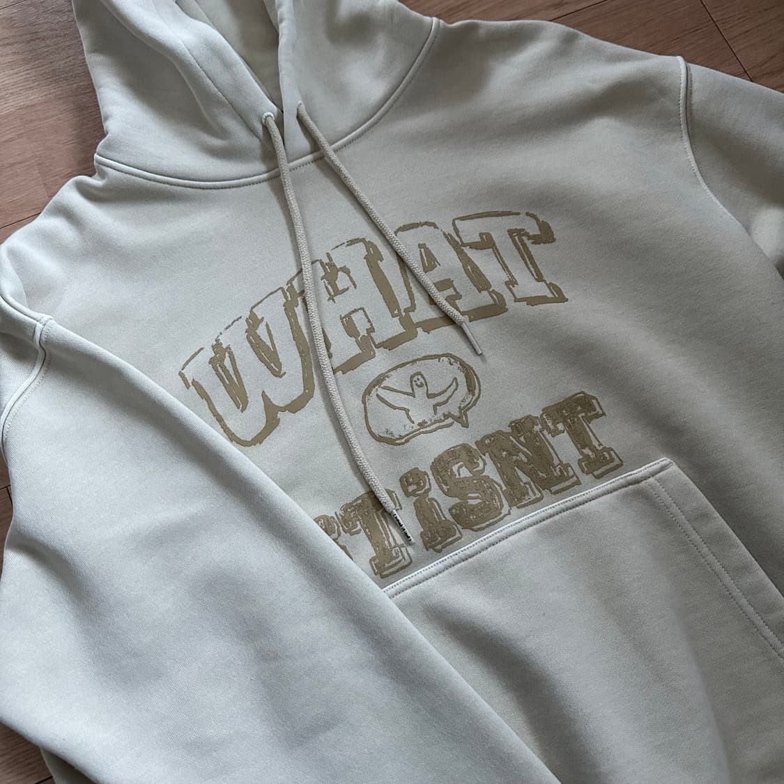 와릿이즌 what is isnt 베이지 후드티 상품이미지2