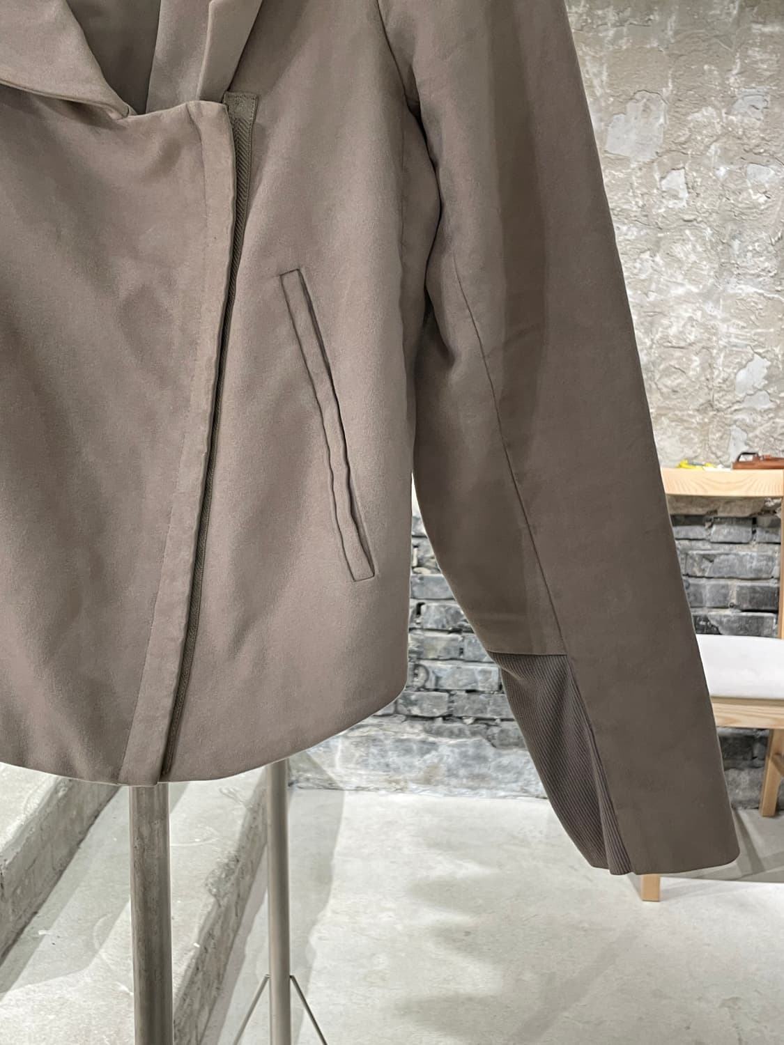 헬무트랭 베이지 레더 바이커 자켓 상품이미지5