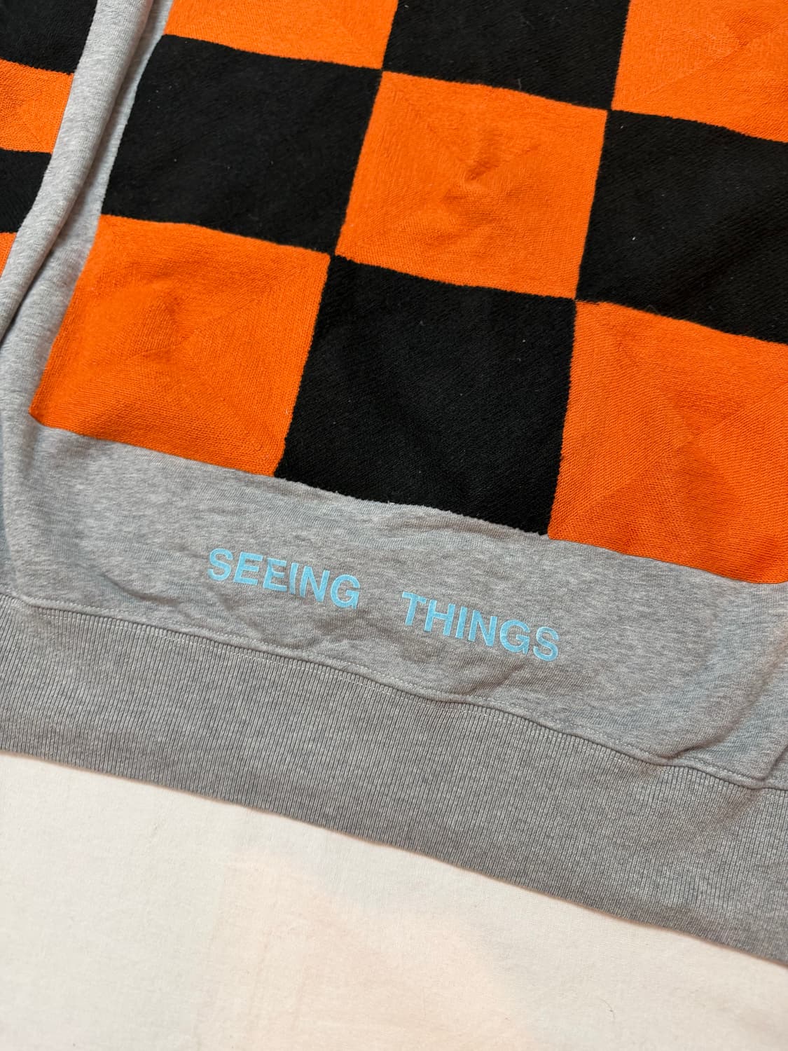 오프화이트 버질 체커보드 애로우 자수 맨투맨 그레이 상품이미지2