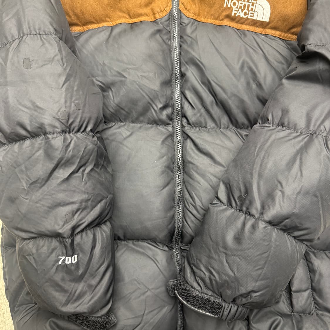 노스페이스 1996 한정판 스웨이드 눕시 700필 상품이미지4