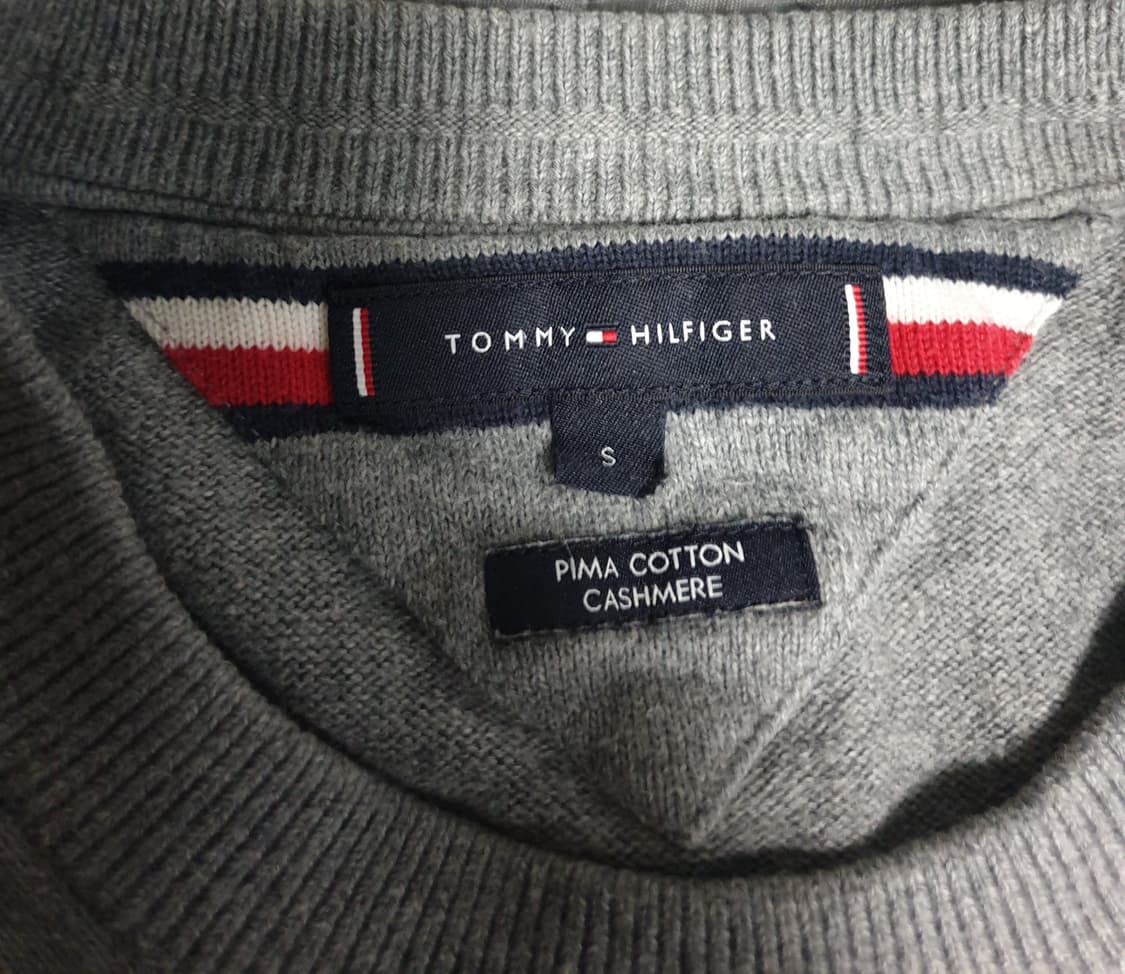 타미힐피거 스몰로고 피마코튼 캐시미어 혼방 니트 그레이 (S) 상품이미지3