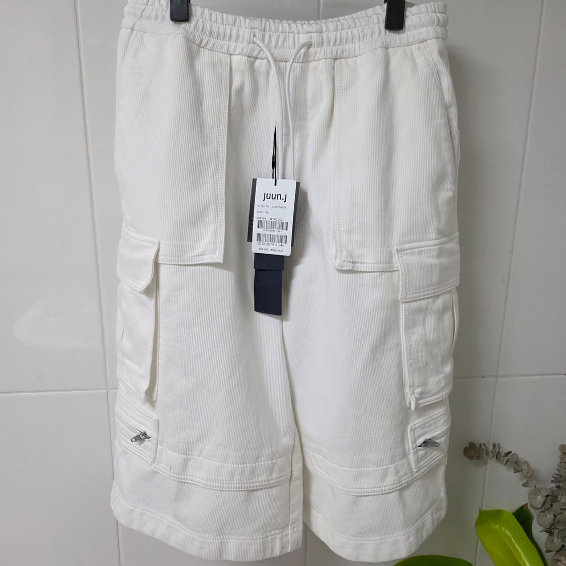 준지 25ss  화이트 와이드 카고 버뮤다 쇼츠 44 상품이미지1