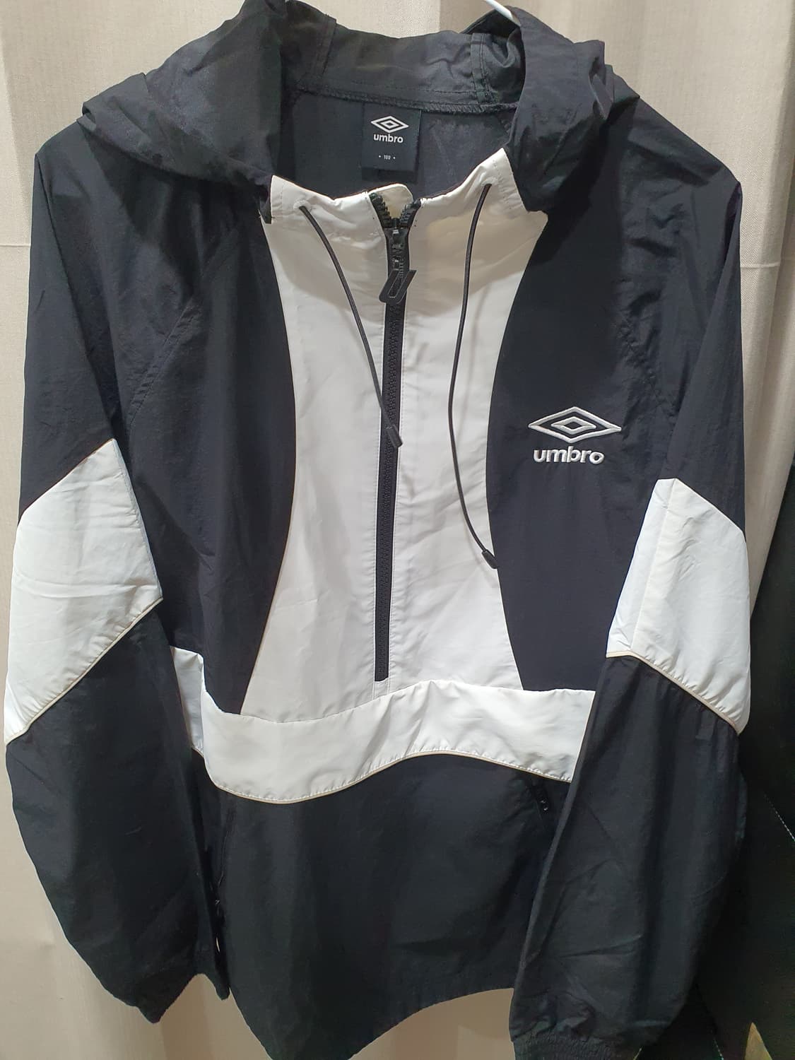 엄브로 횐검 아노락  상품이미지1