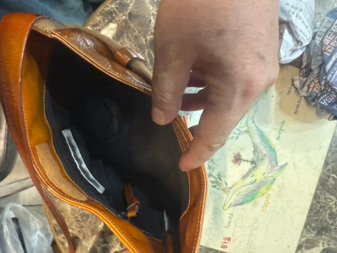 정품 ㅇ이우미우 95ss 빈티지 호보백 팝니다 상품이미지6