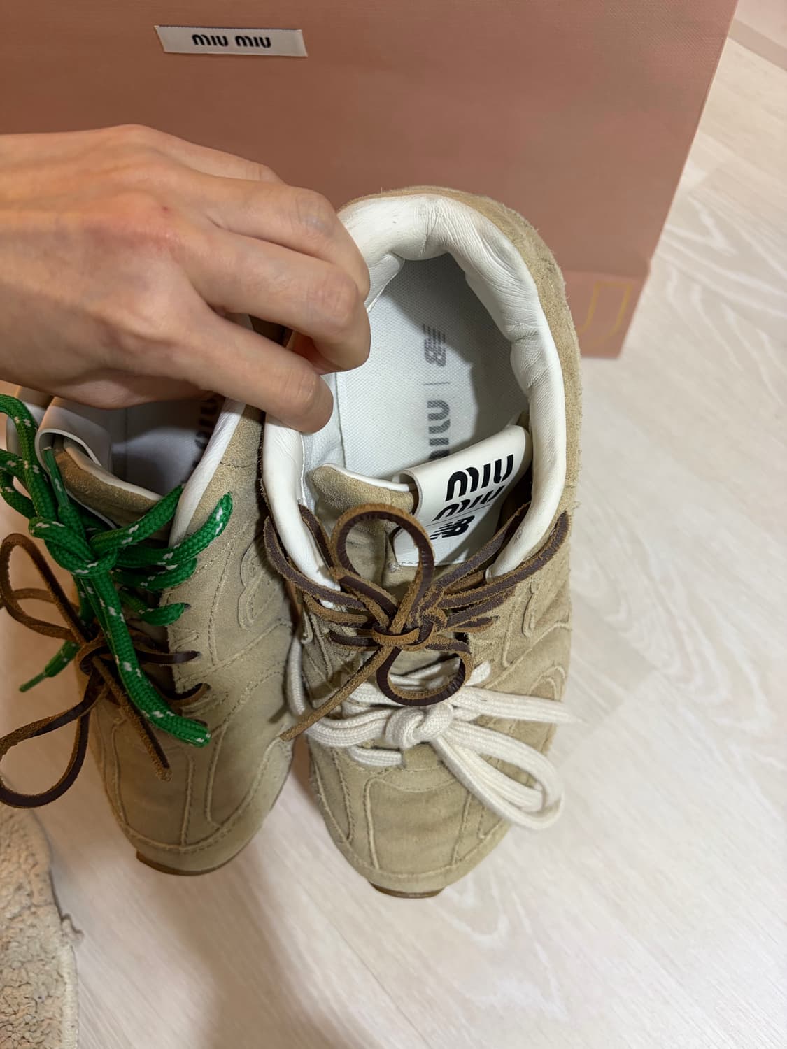 미우미우 뉴발란스 530 에크루 36 상품이미지3