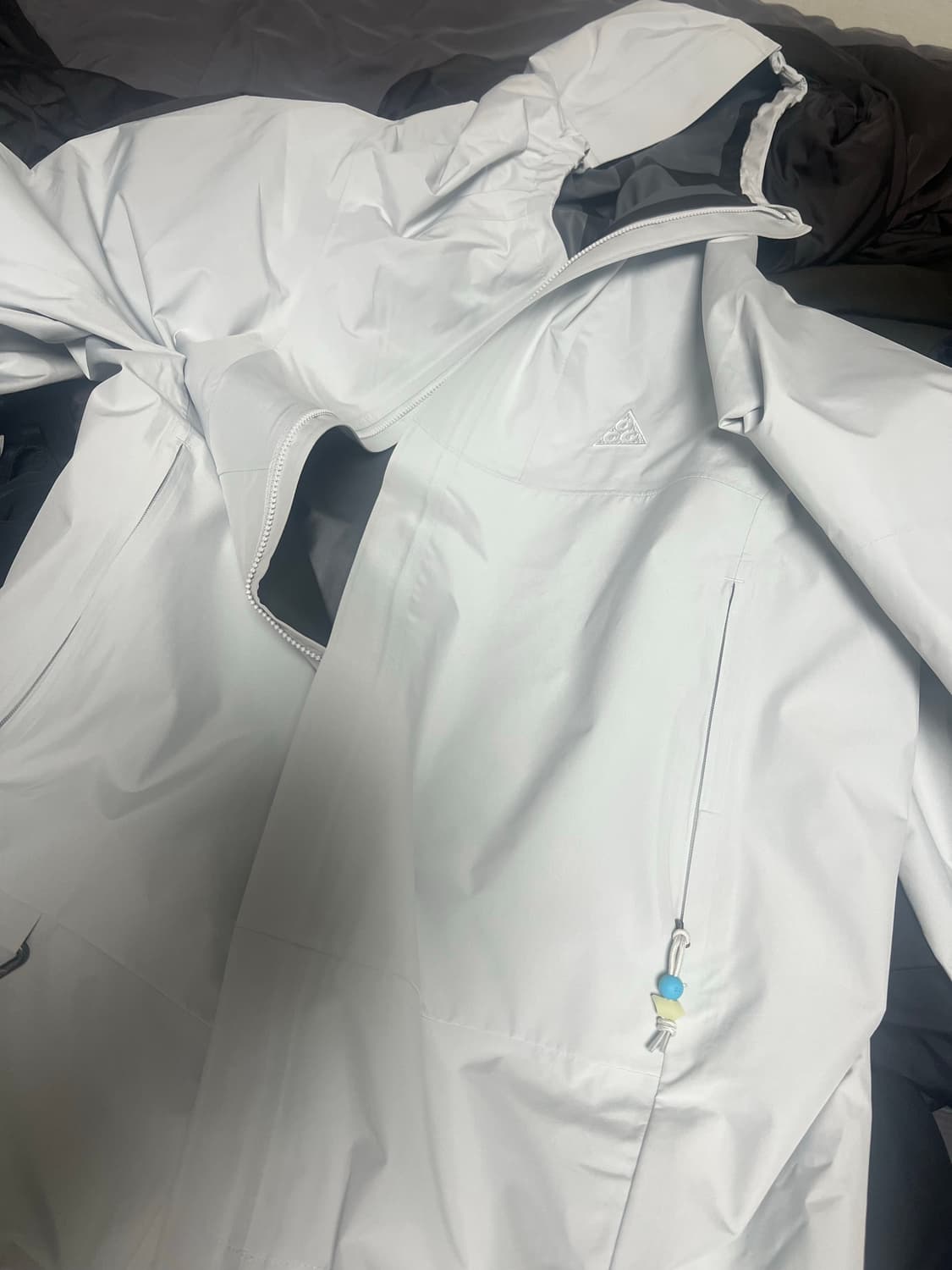 나이키 ACG 스톰핏 ADV 케스케이드 레인 풀 집 자켓 포톤 더스트 상품이미지1