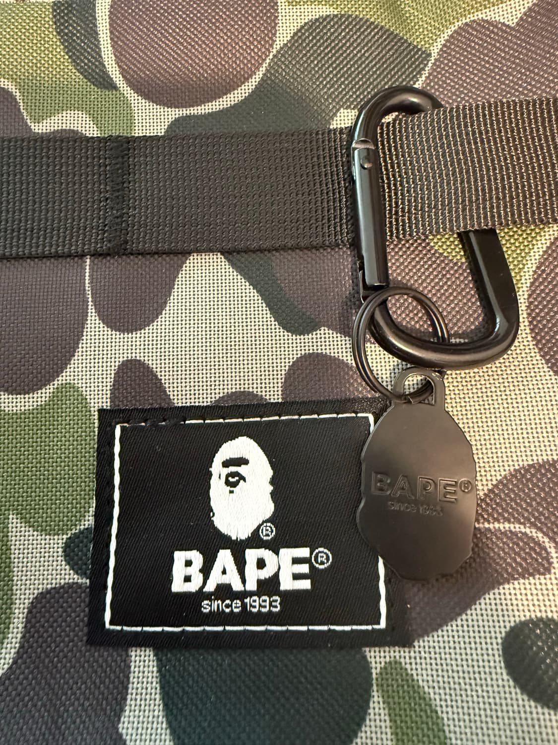 베이프 부록 카모 크로스백 상품이미지2