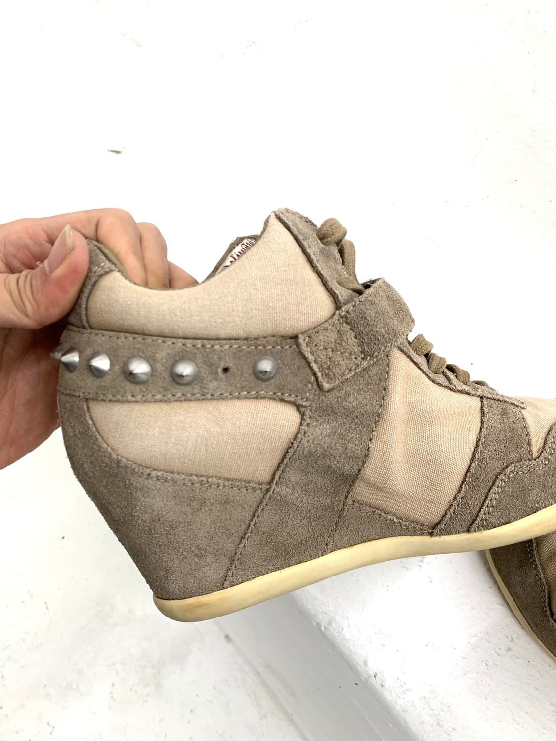 Ash sand stud high top sneakers  상품이미지5