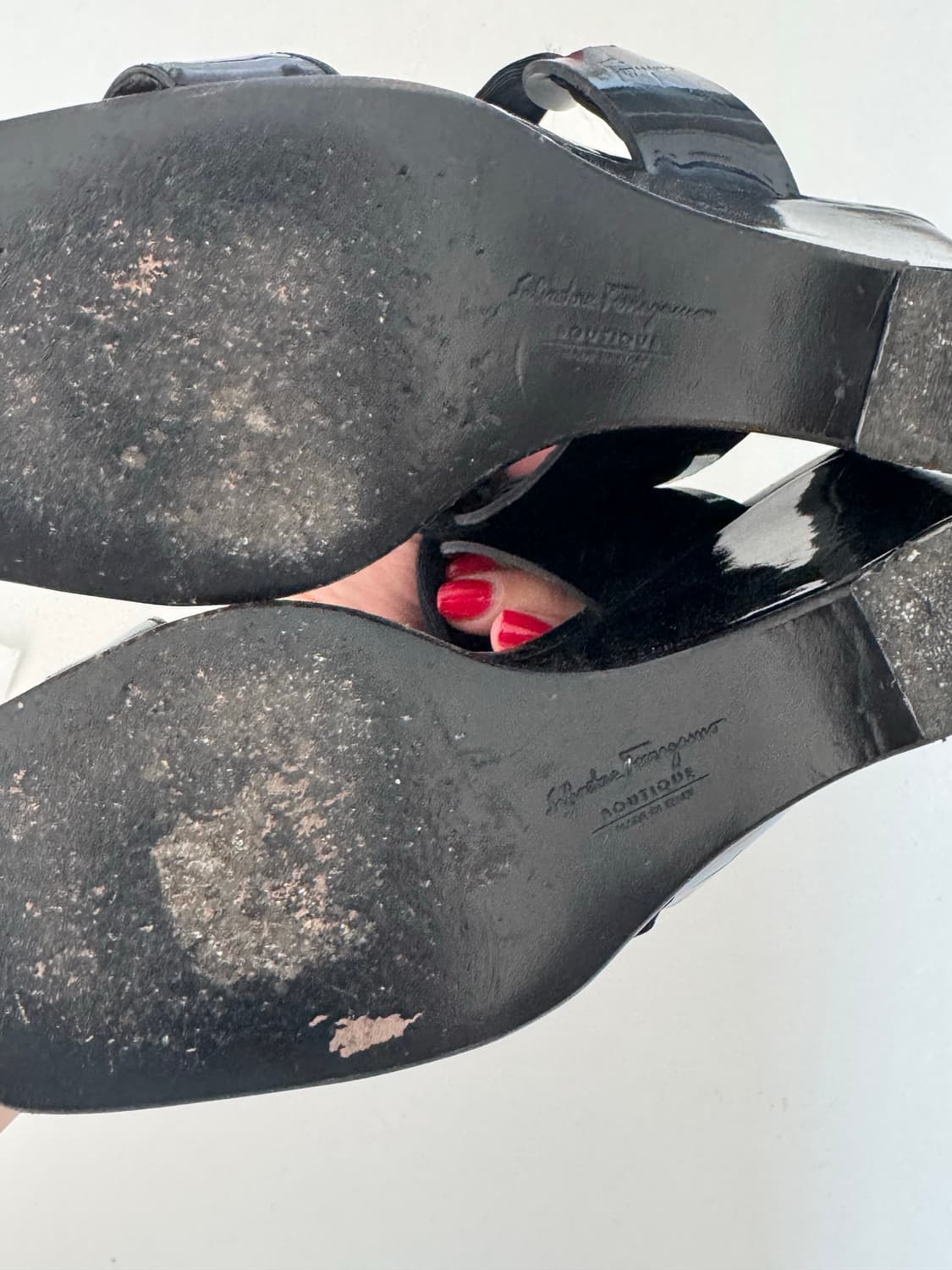 Salvatore Ferragamo Patent Leather Wedge 상품이미지7