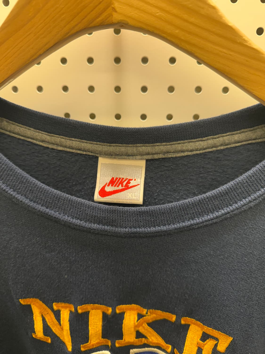 나이키 올드스쿨 빅로고 네이비 맨투맨 U350 상품이미지4